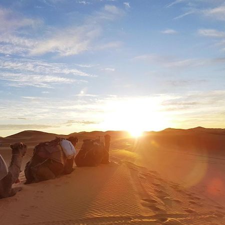 Les Roches Desert Camp Merzouga Exteriör bild