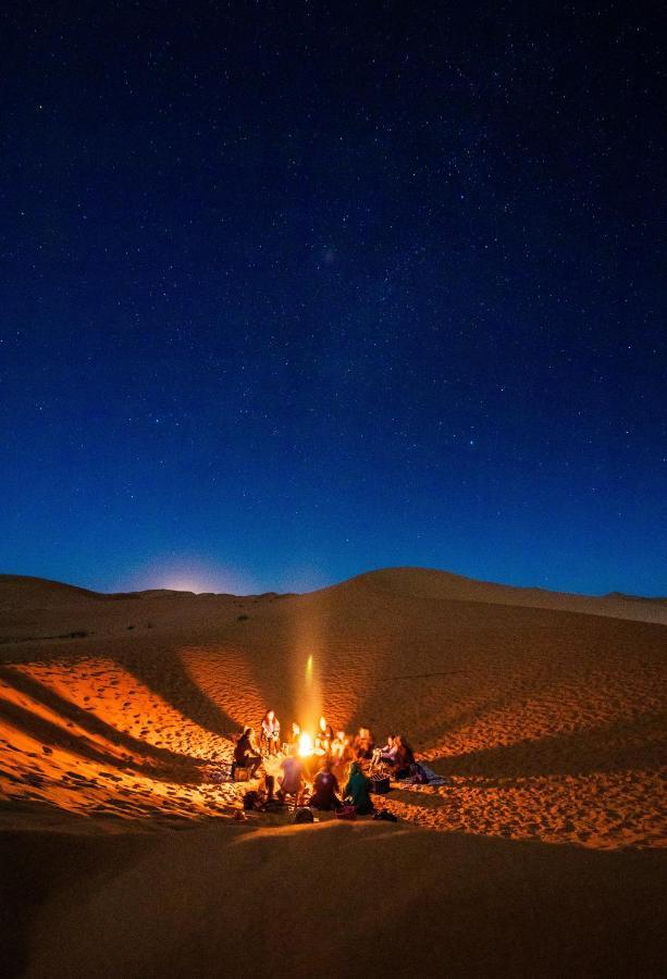 Les Roches Desert Camp Merzouga Exteriör bild